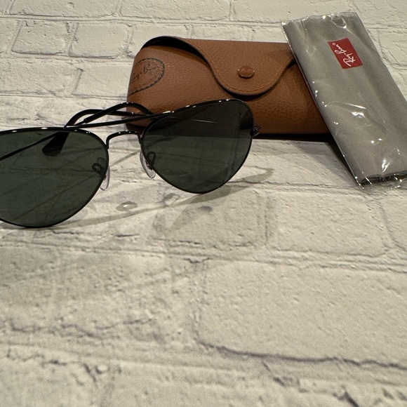 Ray-Ban Black and Green Aviator Sunglasses main image 8